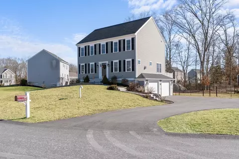 200 Windward Way, Swansea, MA 02777