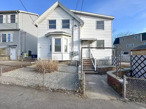 35 Hichborn St, Revere, MA 02151