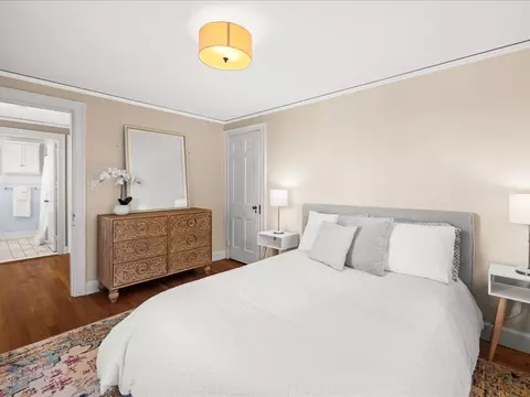 Bedroom - 25 Pickwick Rd, Marblehead, MA 01945 photo 2 of 7