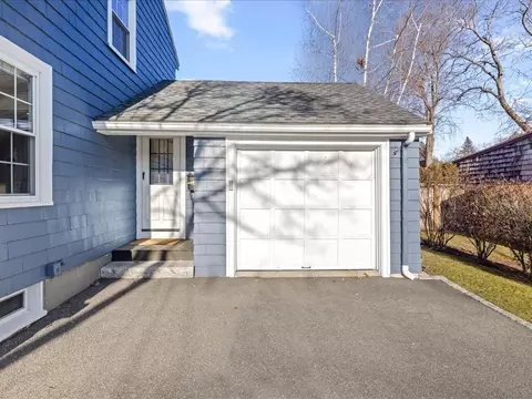 Exterior - 25 Pickwick Rd, Marblehead, MA 01945 photo 13 of 13