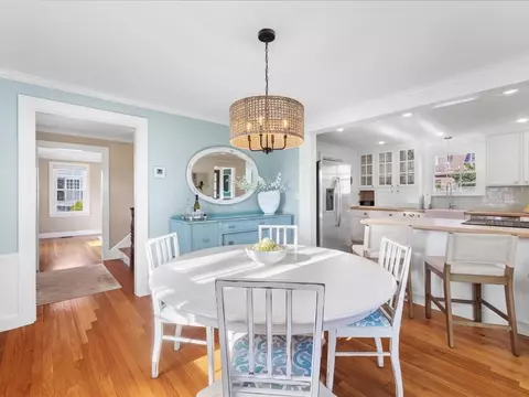 Dining - 25 Pickwick Rd, Marblehead, MA 01945 photo 2 of 3