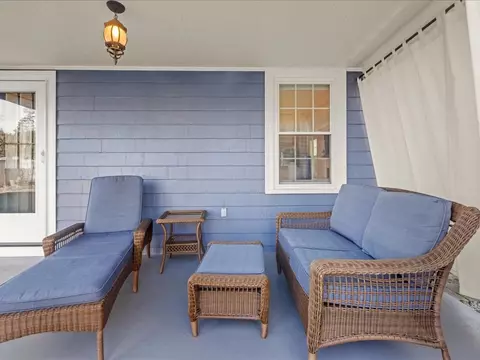 Exterior - 25 Pickwick Rd, Marblehead, MA 01945 photo 7 of 13