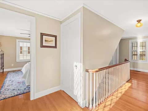 Entry Way - 25 Pickwick Rd, Marblehead, MA 01945 photo 3 of 3