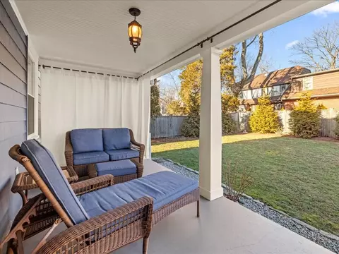Exterior - 25 Pickwick Rd, Marblehead, MA 01945 photo 6 of 13