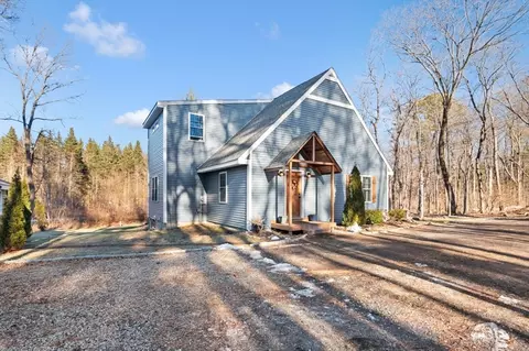 Exterior - 9 Mapleton Rd, Merrimac, MA 01860 photo 3 of 7
