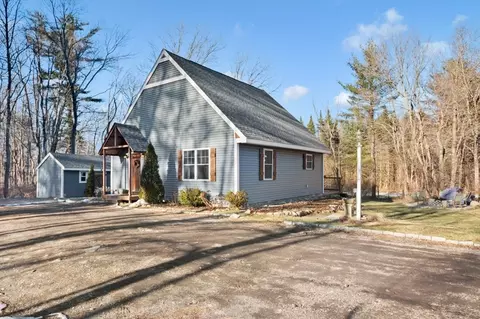Exterior - 9 Mapleton Rd, Merrimac, MA 01860 photo 6 of 7
