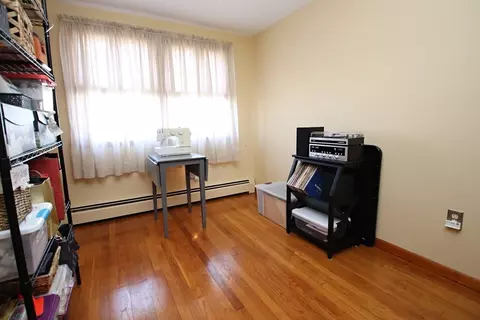 Living - 25 Serino Way, Saugus, MA 01906 photo 4 of 6