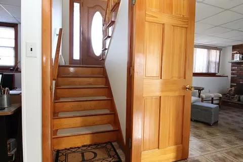 Entry Way - 25 Serino Way, Saugus, MA 01906 photo 1 of 1