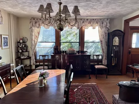 Dining - 449 Main St, Ashfield, MA 01330 photo 2 of 3