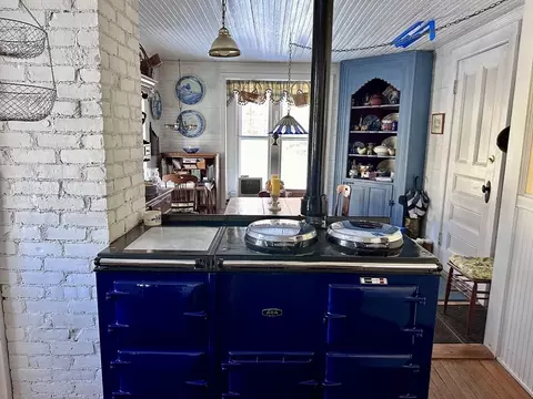 Dining - 449 Main St, Ashfield, MA 01330 photo 3 of 3