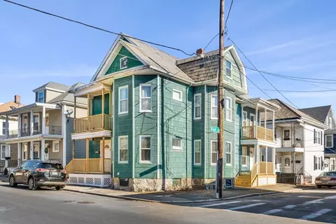 81 Summer St, Salem, MA 01970