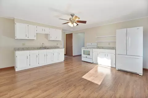Kitchen - 2022 Maple St, Palmer, MA 01080 photo 6 of 7