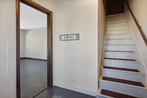 Entry Way - 2022 Maple St, Palmer, MA 01080 photo 1 of 3
