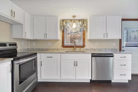 Kitchen - 2022 Maple St, Palmer, MA 01080 photo 3 of 7