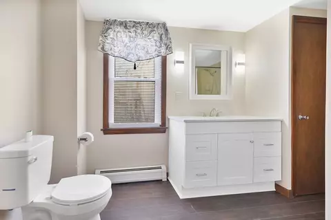 Bath - 2022 Maple St, Palmer, MA 01080 photo 1 of 4