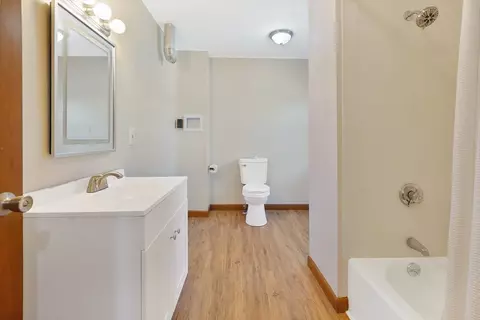 Bath - 2022 Maple St, Palmer, MA 01080 photo 4 of 4