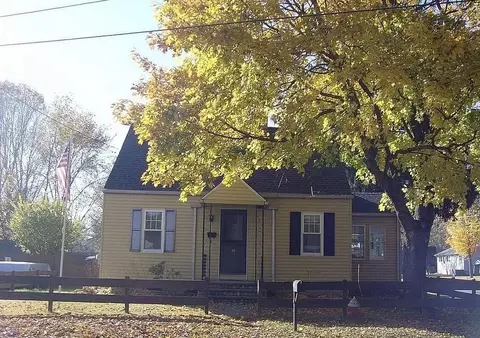 20 Searls St, Easthampton, MA 01027