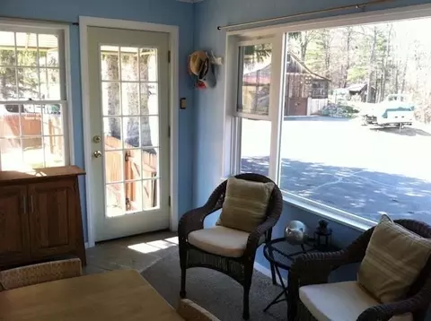 20 Searls St, Easthampton, MA 01027 photo 7