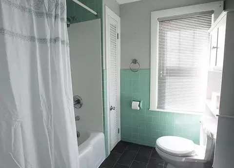 20 Searls St, Easthampton, MA 01027 photo 10