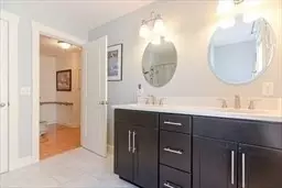 Bath - 6 Madison Ct #2, Gloucester, MA 01930 photo 1 of 4