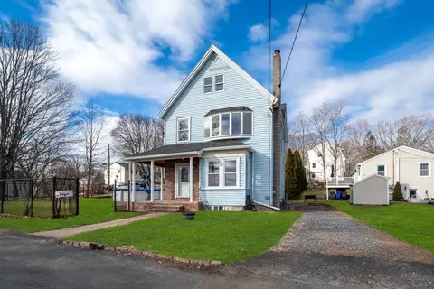 24 E Dexter, Woburn, MA 01801