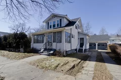 28 Chilson St, Springfield, MA 01118 photo 2