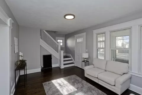 28 Chilson St, Springfield, MA 01118 photo 6