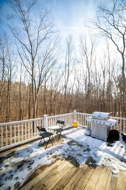 16 Henry Joseph Dr, Webster, MA 01570 photo 12