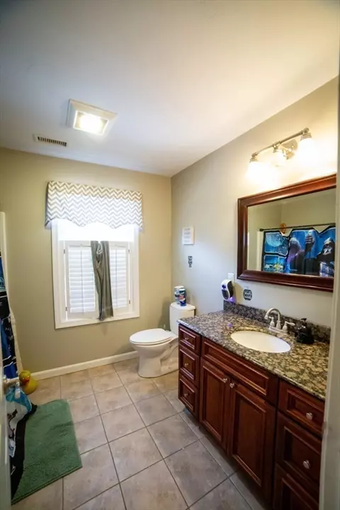 16 Henry Joseph Dr, Webster, MA 01570 photo 9