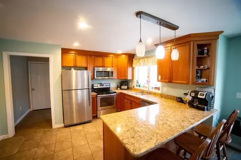 16 Henry Joseph Dr, Webster, MA 01570 photo 3