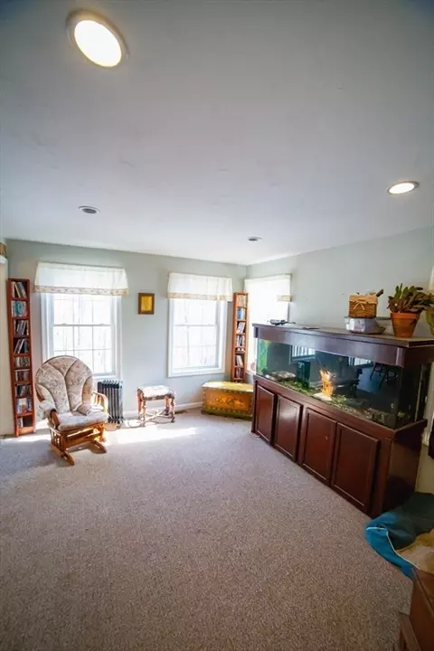 16 Henry Joseph Dr, Webster, MA 01570 photo 5