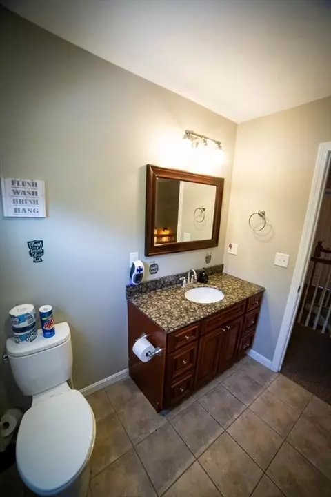 16 Henry Joseph Dr, Webster, MA 01570 photo 10
