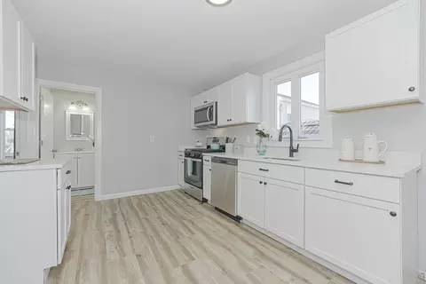 211 Jefferson St, Fall River, MA 02721 photo 2