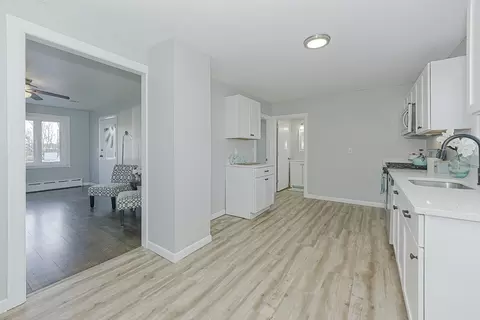 211 Jefferson St, Fall River, MA 02721 photo 4