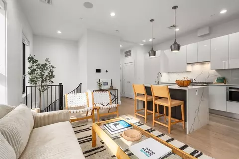 39 A St #1, Boston, MA 02127