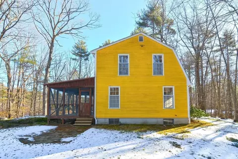 Exterior - 35 Cider Mill Ln, Upton, MA 01568 photo 10 of 12