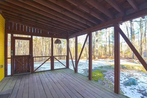 Exterior - 35 Cider Mill Ln, Upton, MA 01568 photo 8 of 12