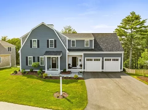 17 Farm Rd, Plymouth, MA 02360