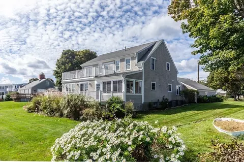 17 Muster Field Rd, Plymouth, MA 02360