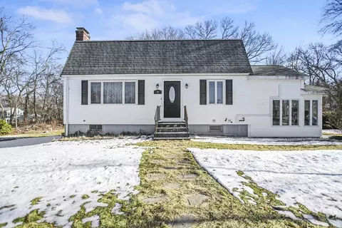 19 Arch St, Westborough, MA 01581