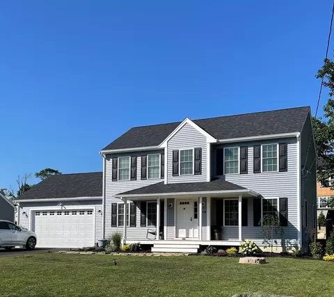 Exterior - 9 Church Ave, Wareham, MA 02571 photo 2 of 8