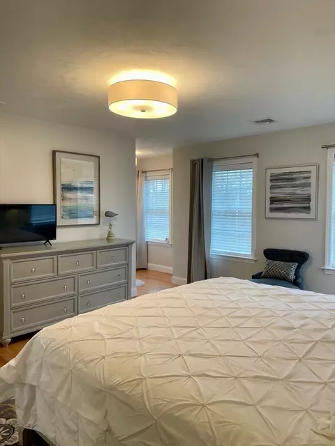 Bedroom - 9 Church Ave, Wareham, MA 02571 photo 4 of 6