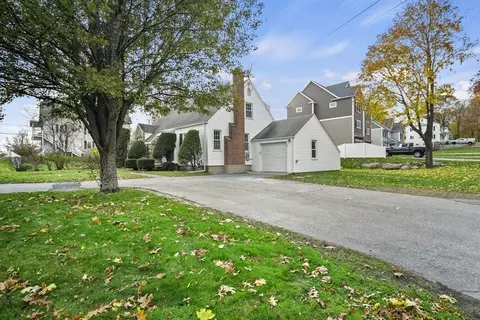 Exterior - 100 Thompson Rd, Webster, MA 01570 photo 3 of 5