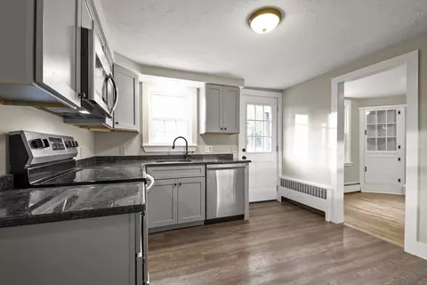 Kitchen - 100 Thompson Rd, Webster, MA 01570 photo 3 of 4