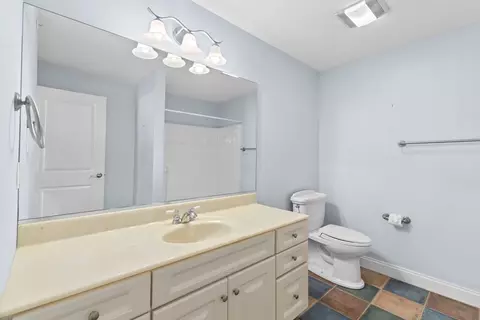 Bath - 18 Maple Ln #18, Marshfield, MA 02050 photo 4 of 5