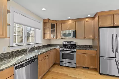 Kitchen - 18 Maple Ln #18, Marshfield, MA 02050 photo 1 of 5