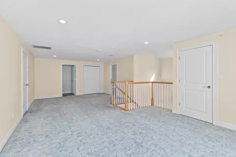 Living - 18 Maple Ln #18, Marshfield, MA 02050 photo 10 of 12