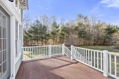 Exterior - 18 Maple Ln #18, Marshfield, MA 02050 photo 5 of 11