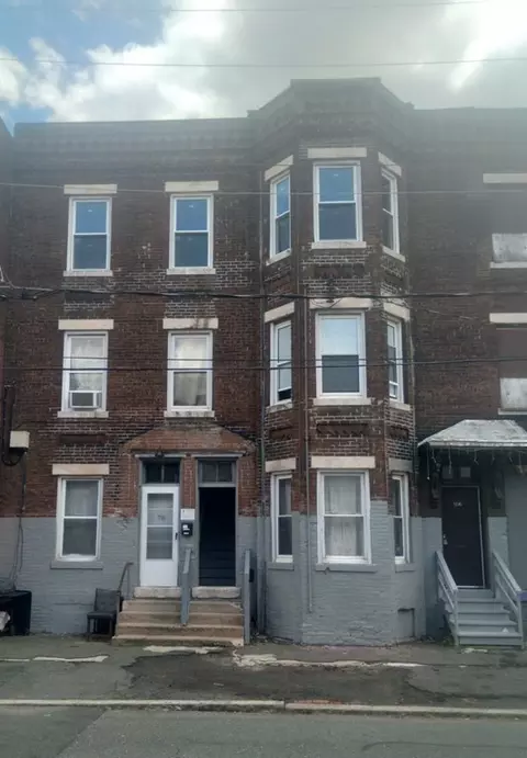 78-82 Newton St, Holyoke, MA 01040
