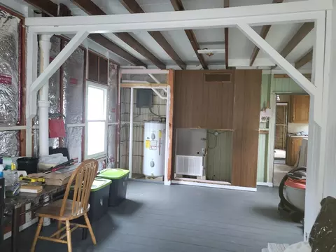 Dining - 26 Prospect St, Wareham, MA 02558 photo 2 of 2